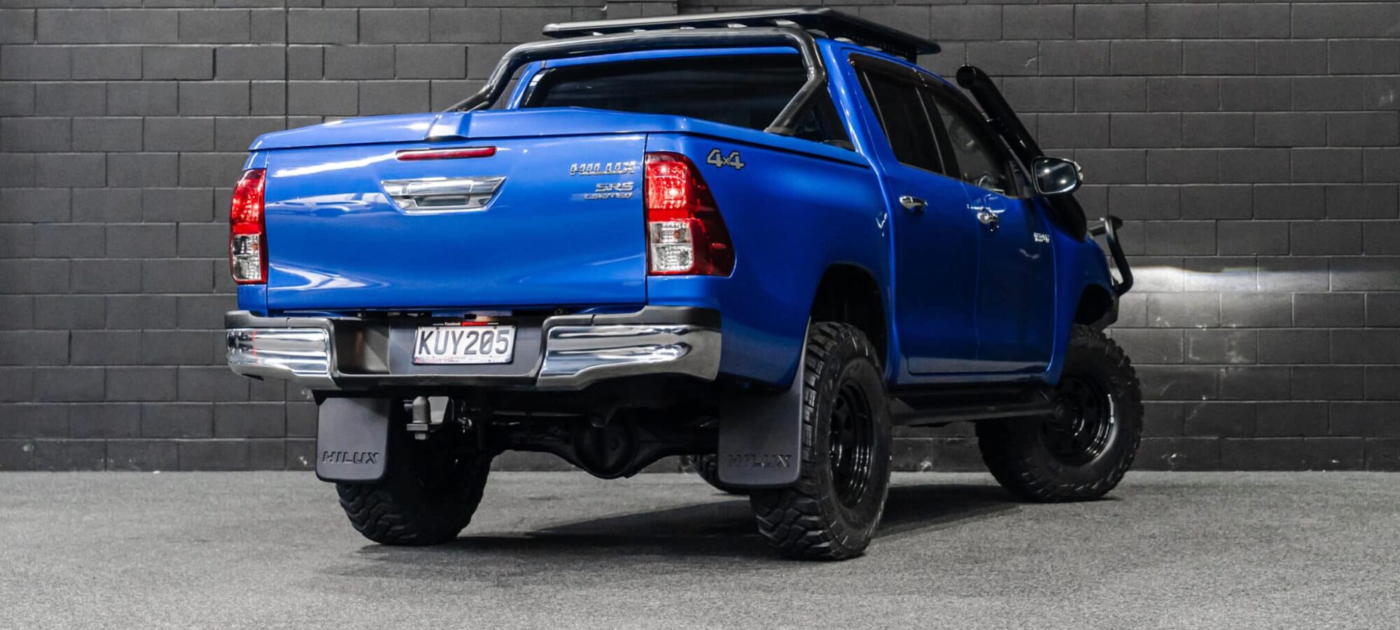 Vehicle Gallery Image