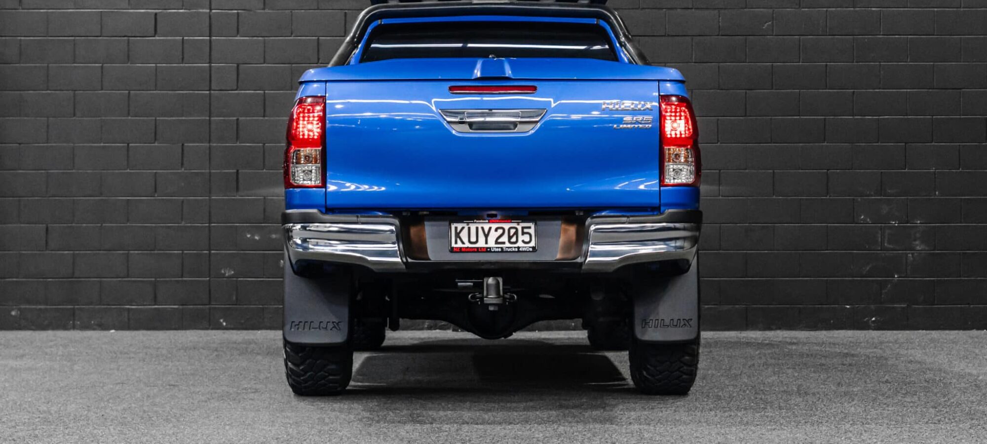 Vehicle Gallery Image