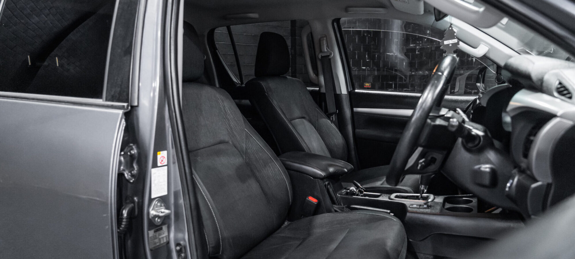 Vehicle Gallery Image