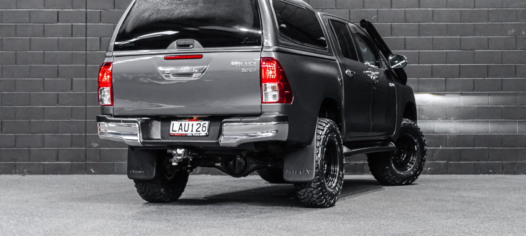 Vehicle Gallery Image