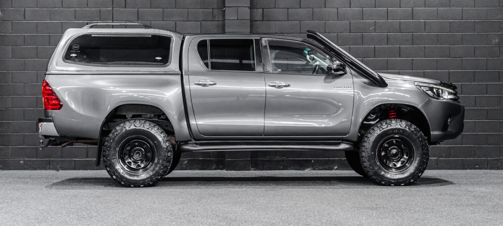 Vehicle Gallery Image