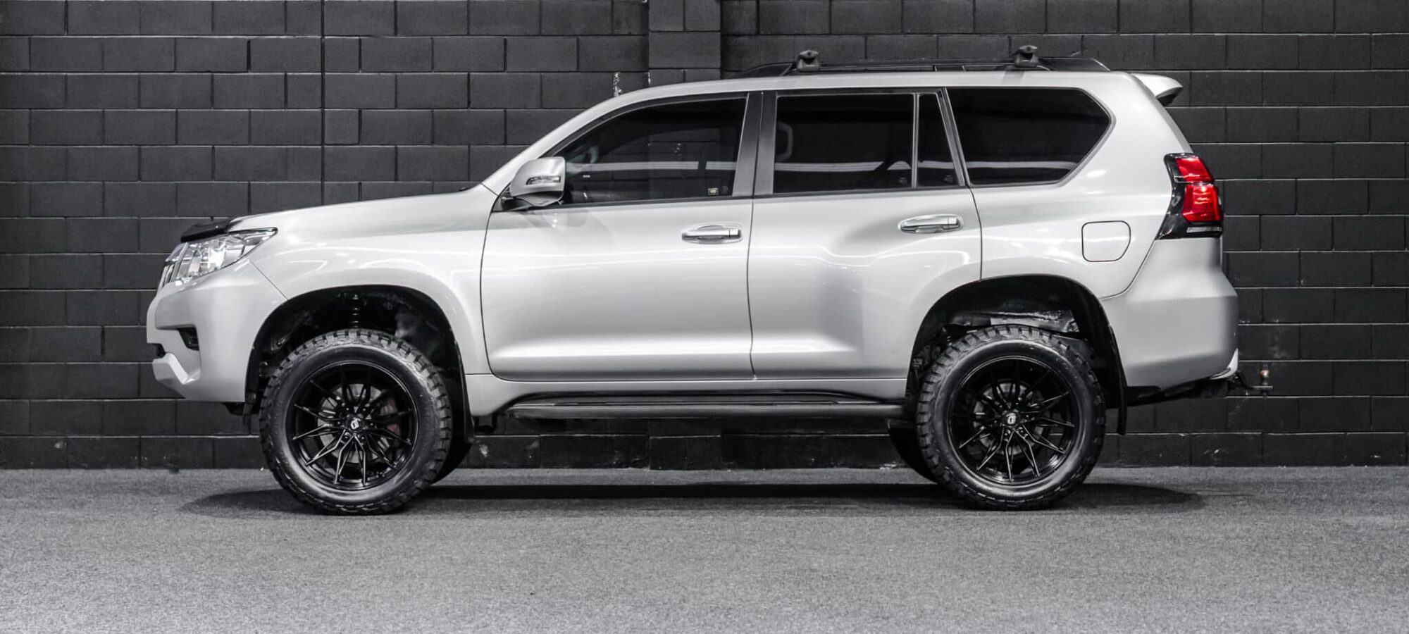 Vehicle Gallery Image