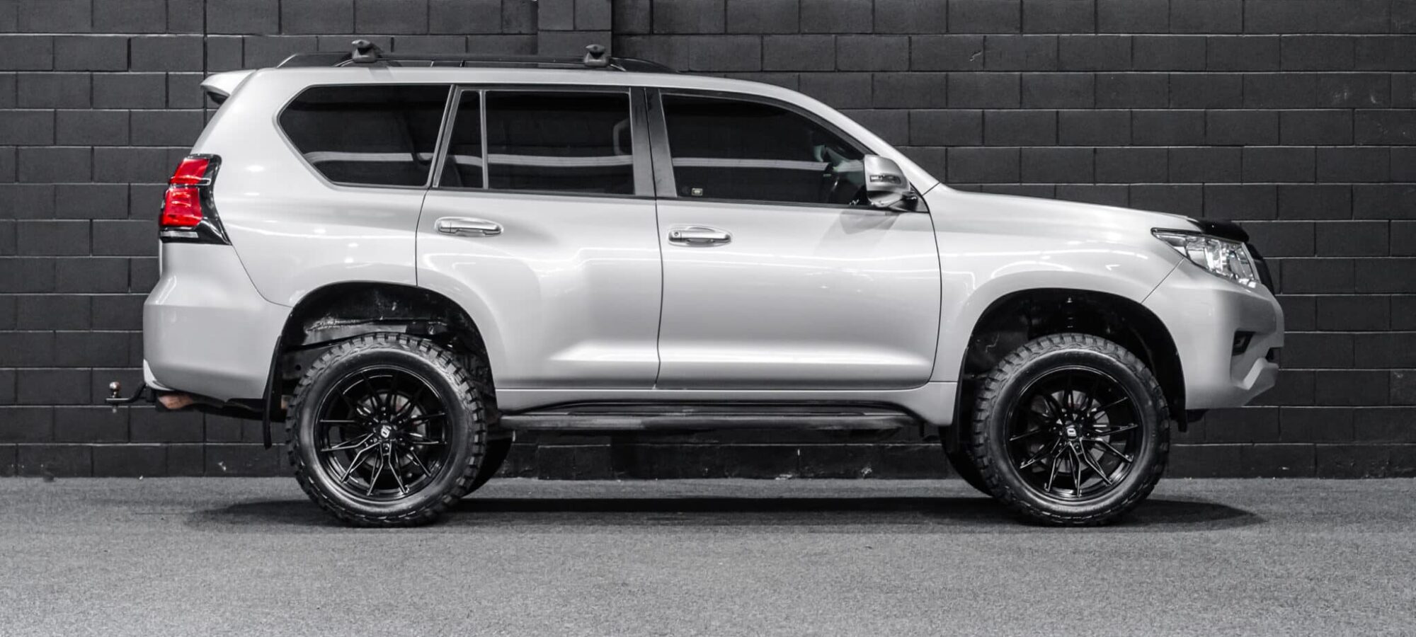 Vehicle Gallery Image