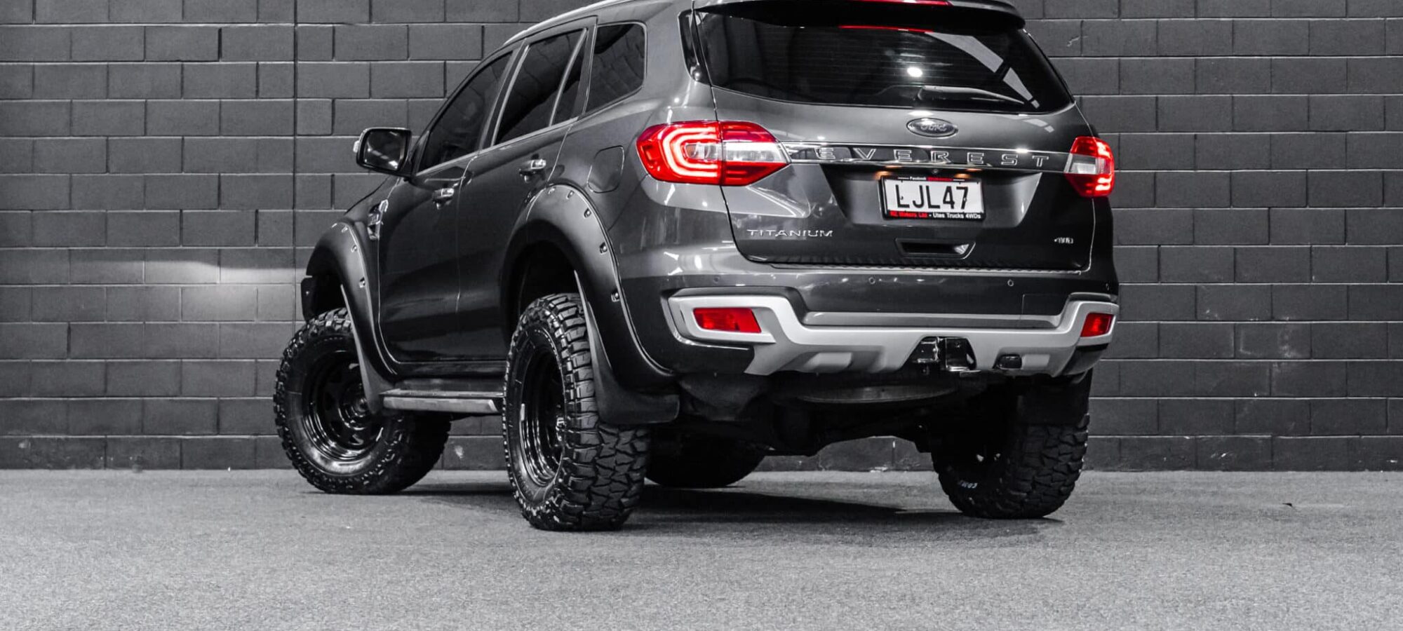 Vehicle Gallery Image