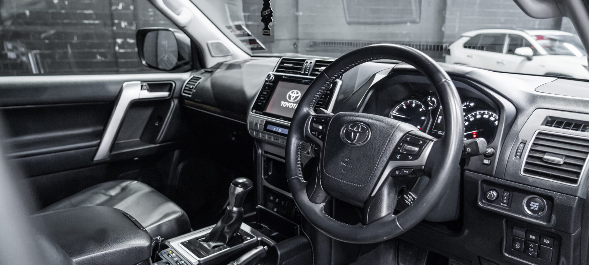 Vehicle Gallery Image