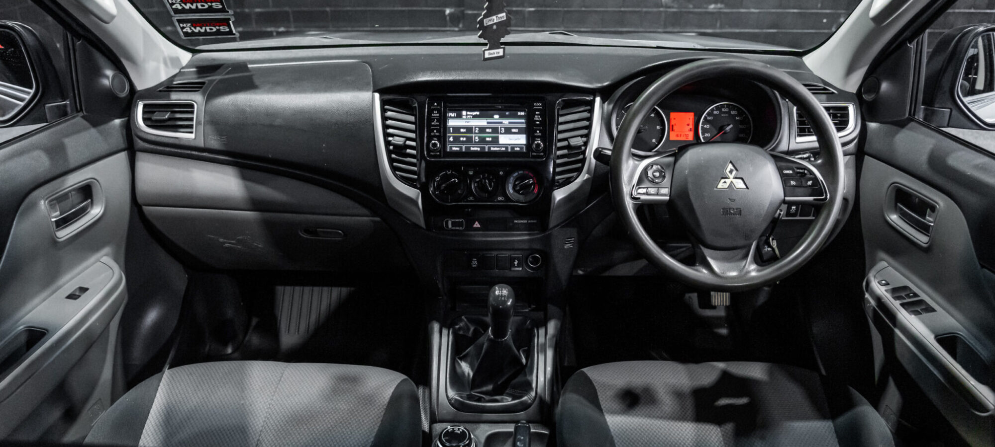 Vehicle Gallery Image