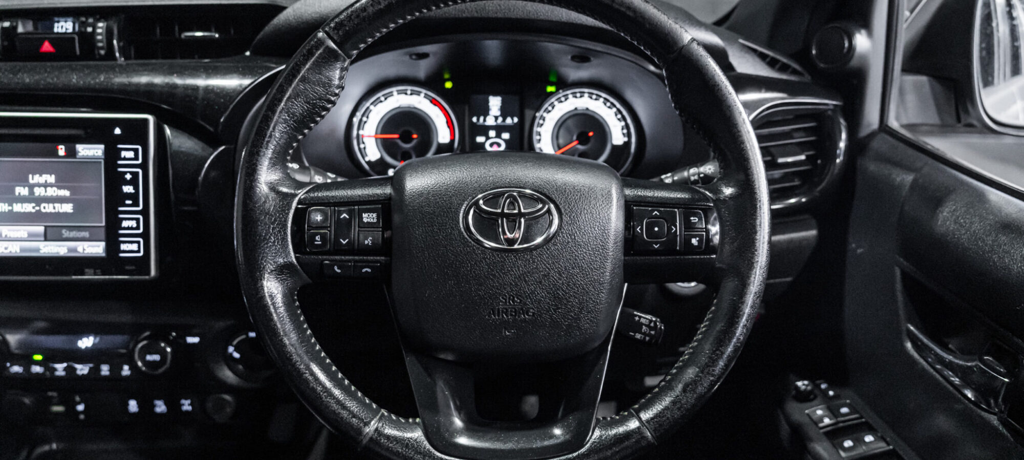 Vehicle Gallery Image