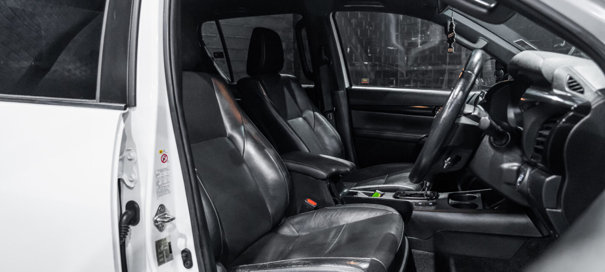 Vehicle Gallery Image