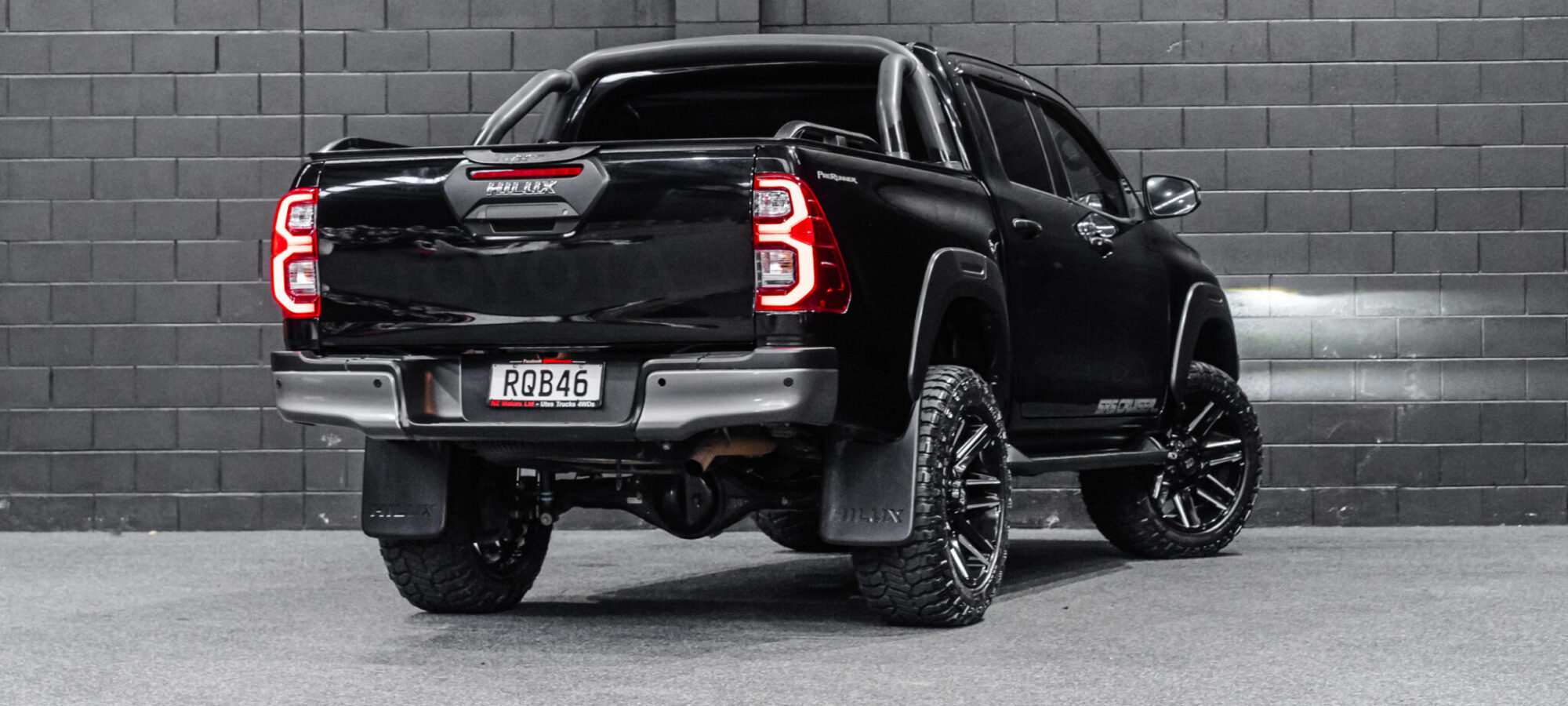 Vehicle Gallery Image