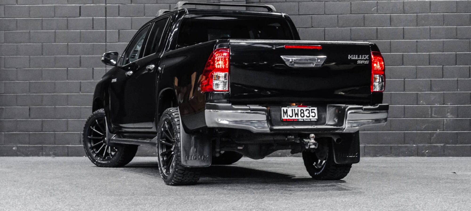 Vehicle Gallery Image