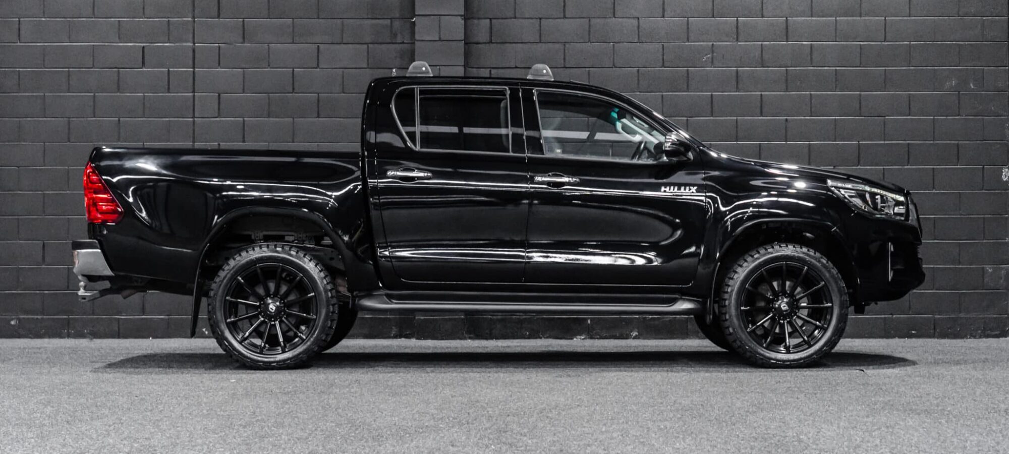 Vehicle Gallery Image