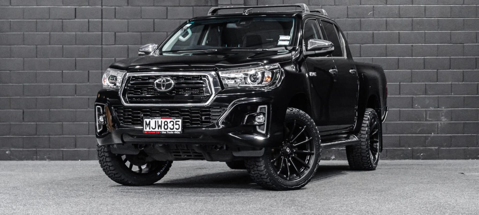 Vehicle Gallery Image