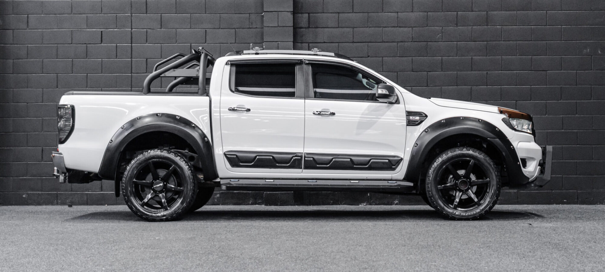 Vehicle Gallery Image