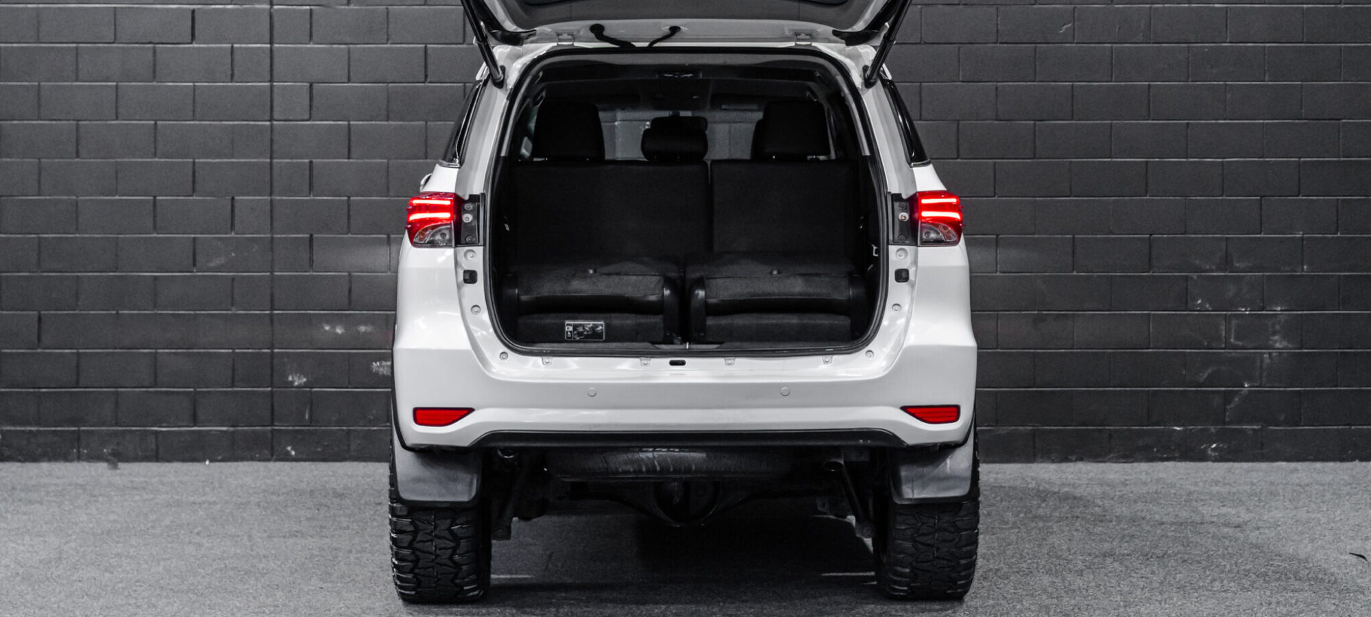 Vehicle Gallery Image