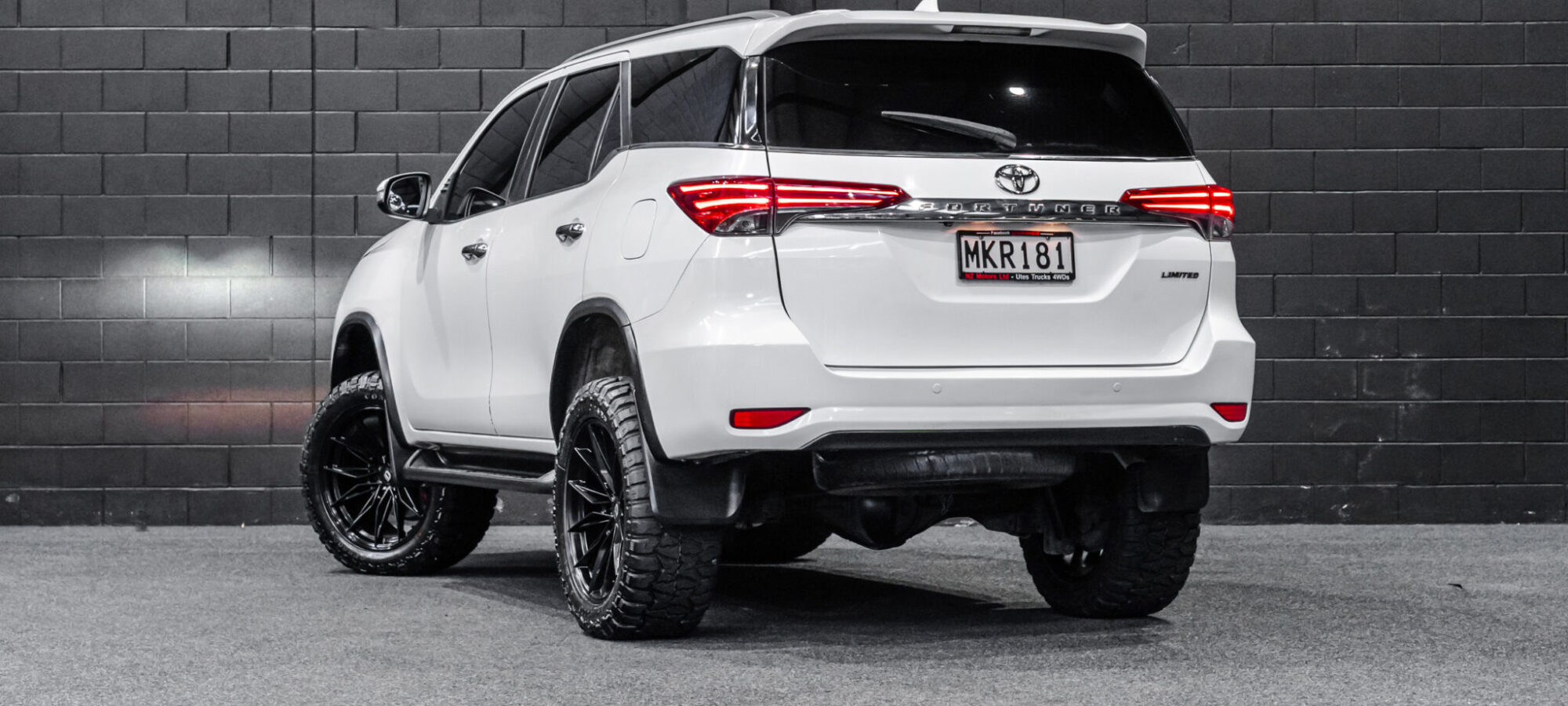 Vehicle Gallery Image