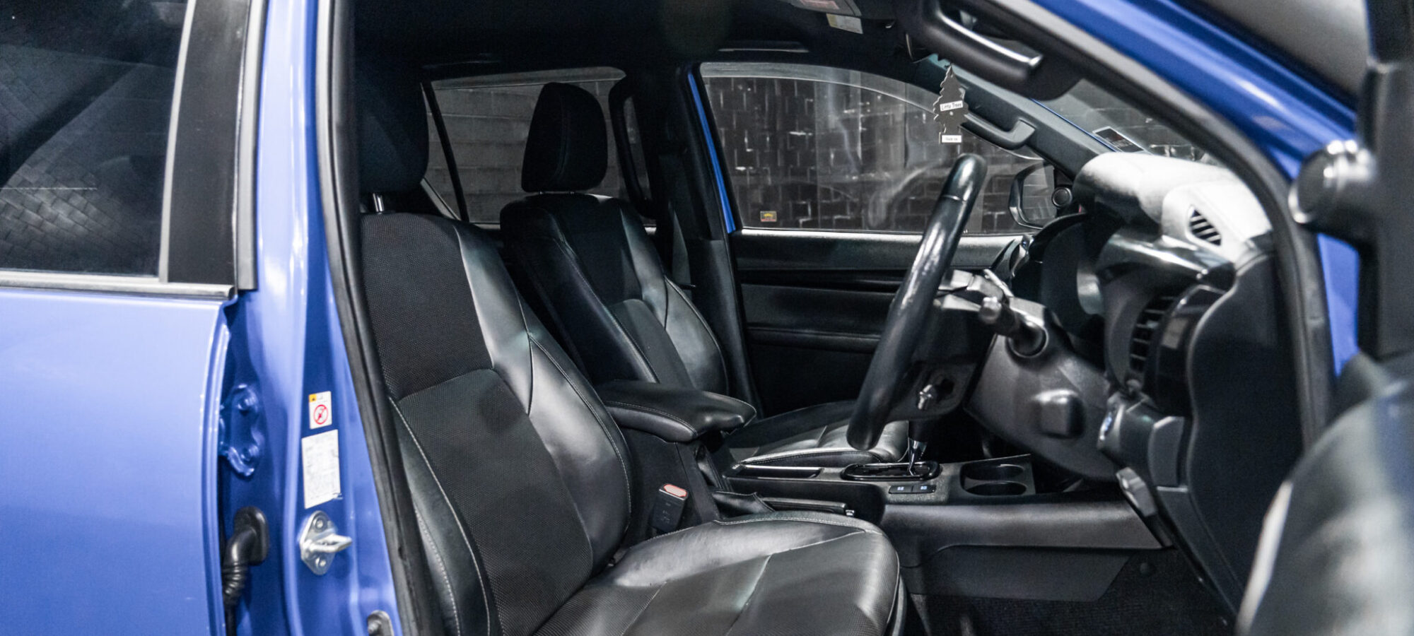 Vehicle Gallery Image