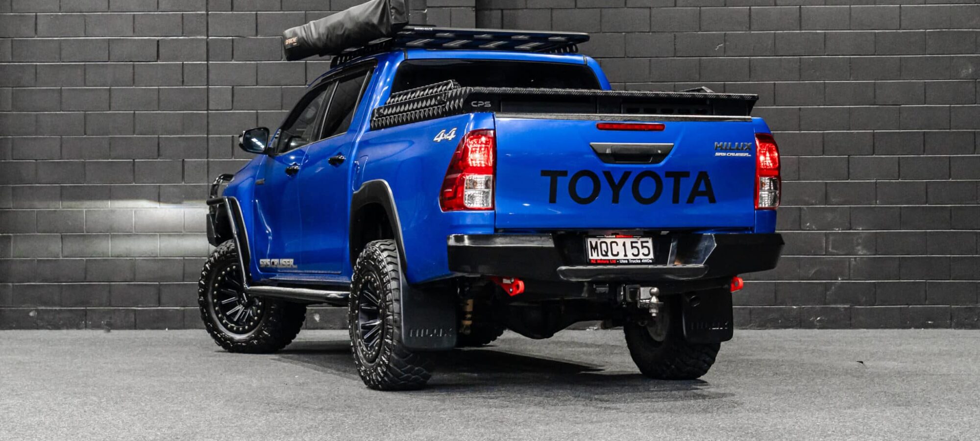 Vehicle Gallery Image