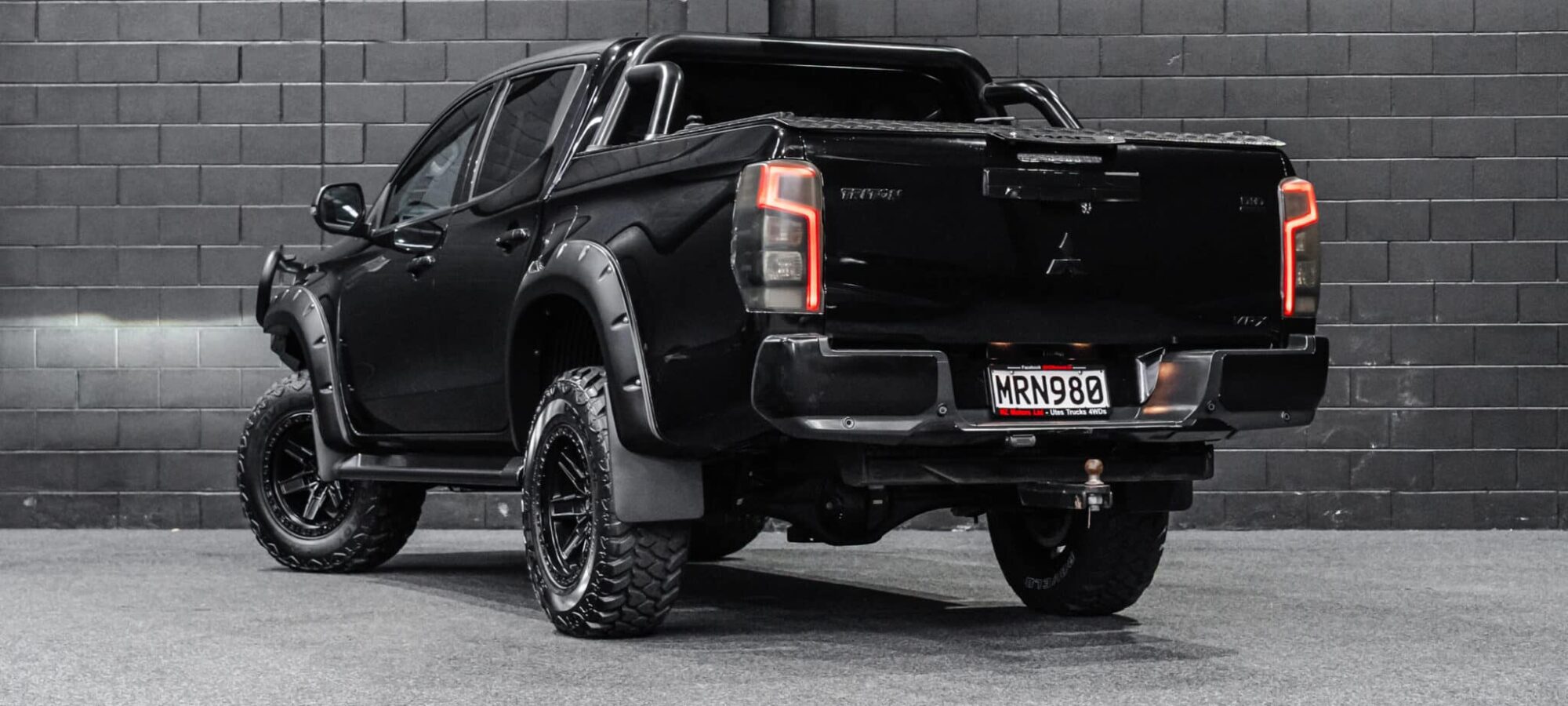 Vehicle Gallery Image