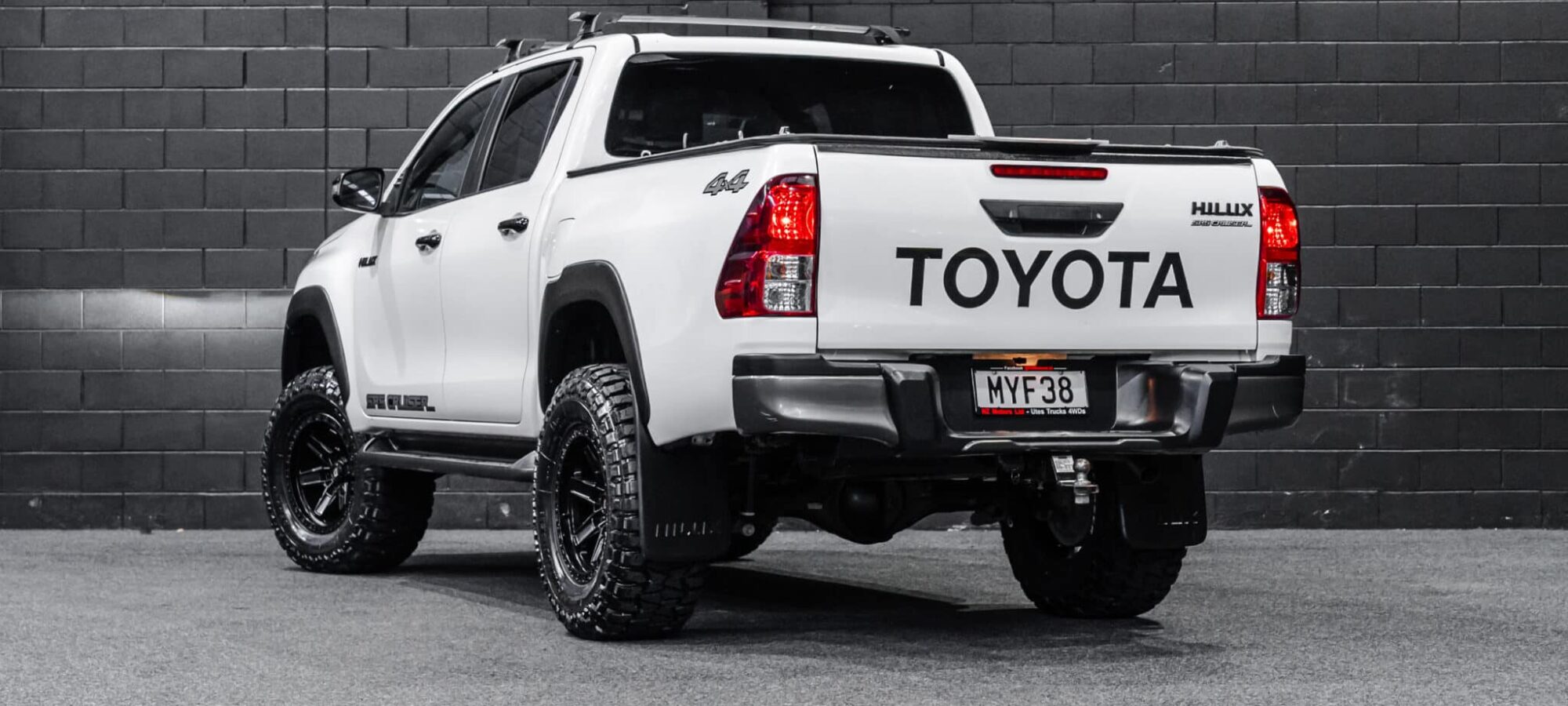 Vehicle Gallery Image