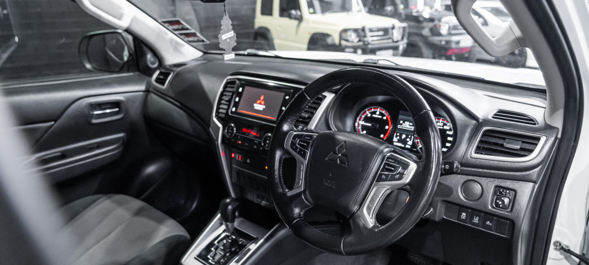 Vehicle Gallery Image