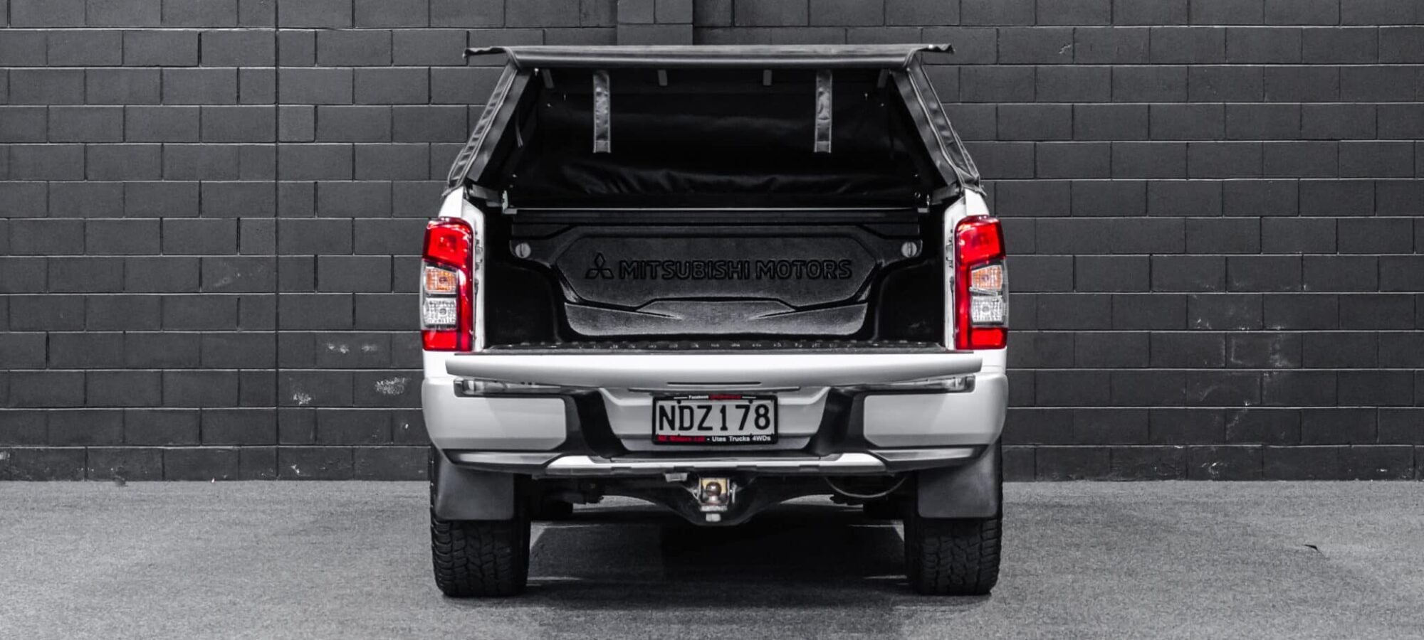 Vehicle Gallery Image