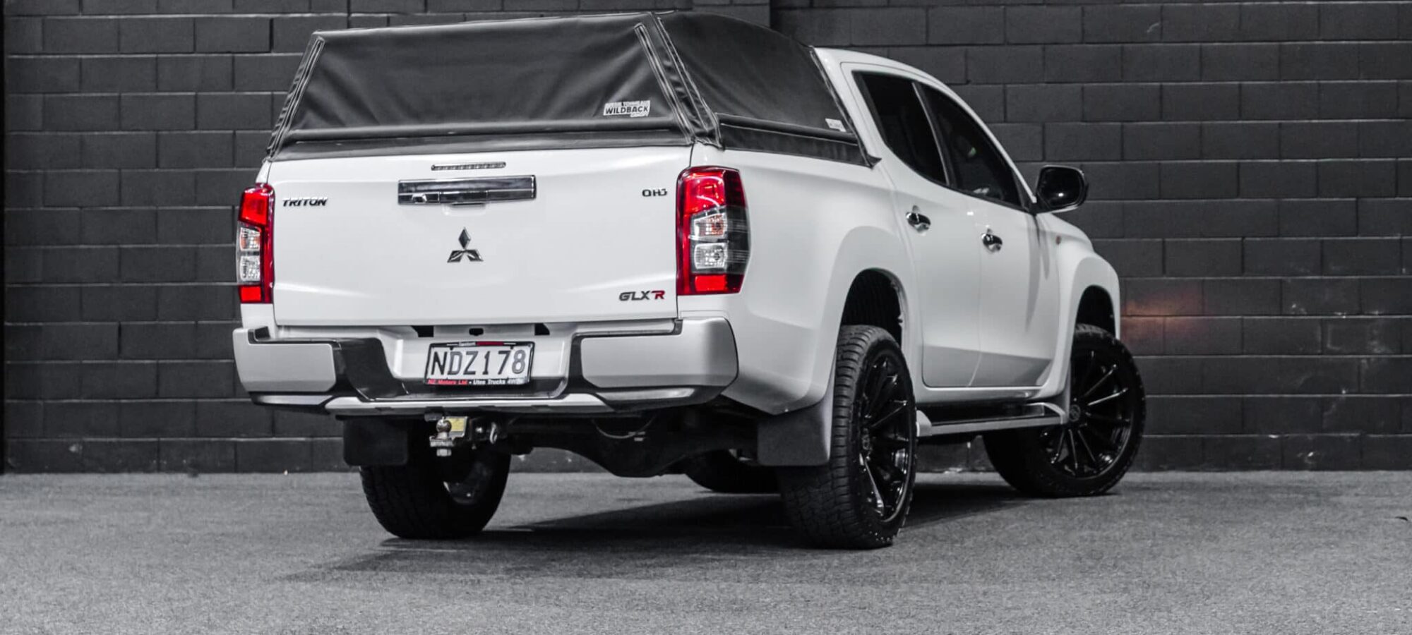 Vehicle Gallery Image