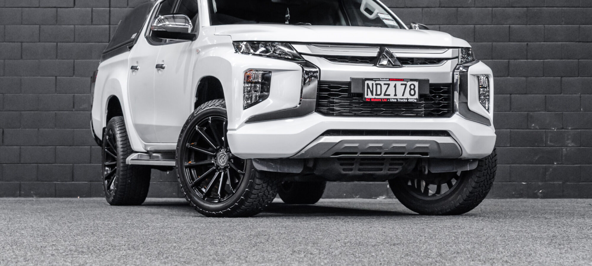 Vehicle Gallery Image