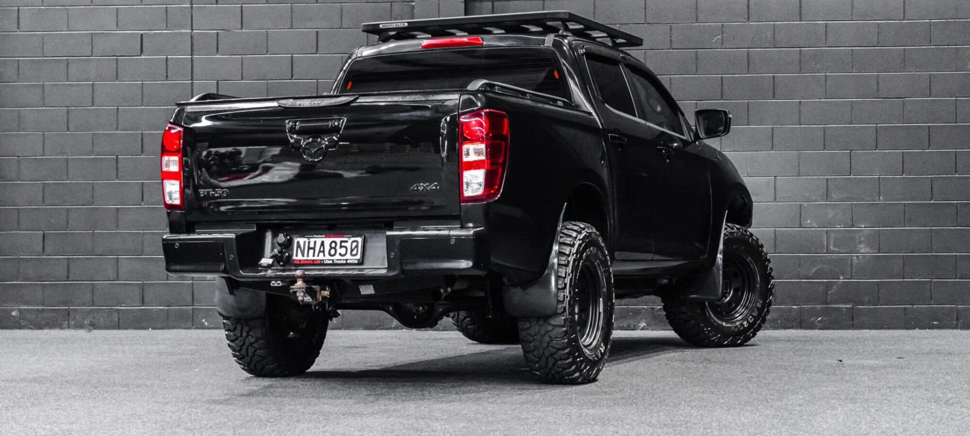 Vehicle Gallery Image