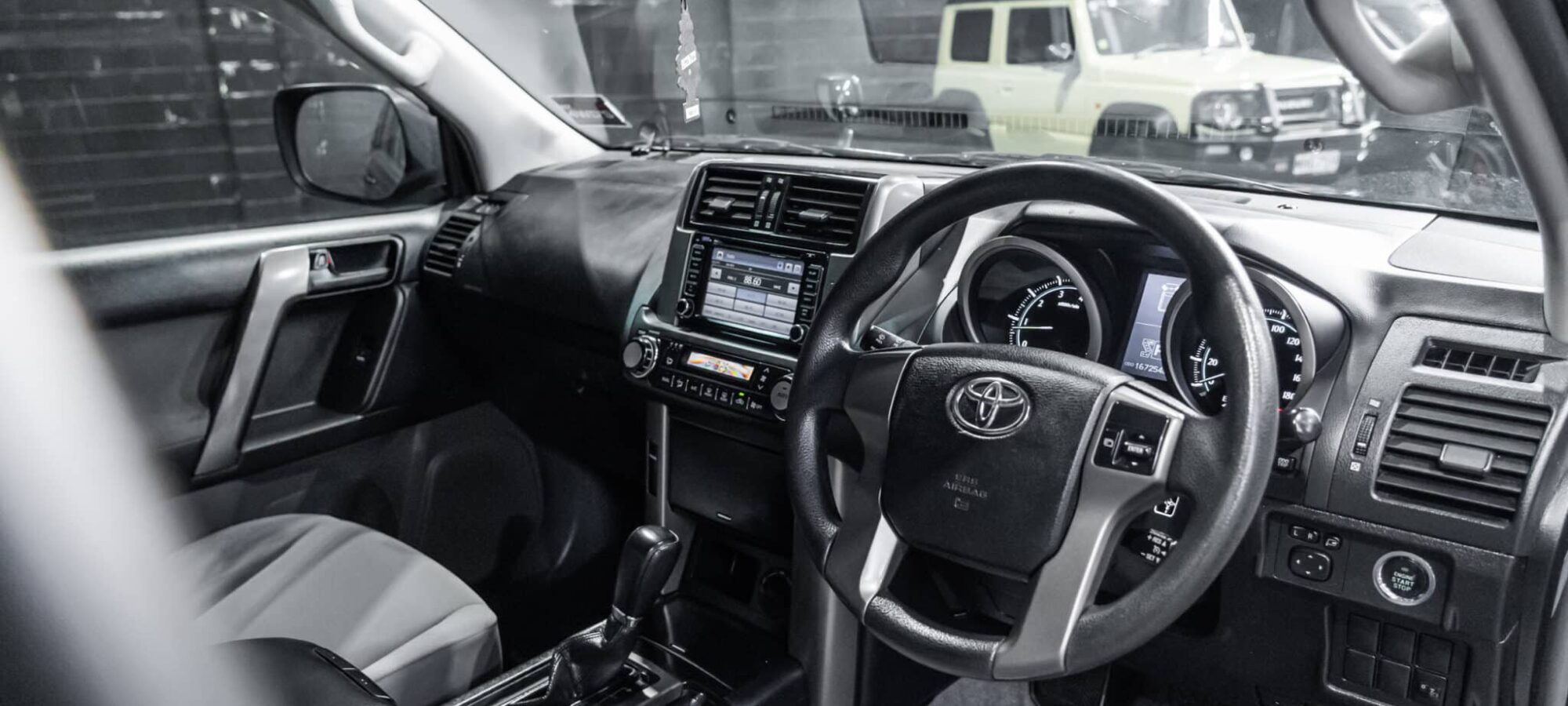 Vehicle Gallery Image