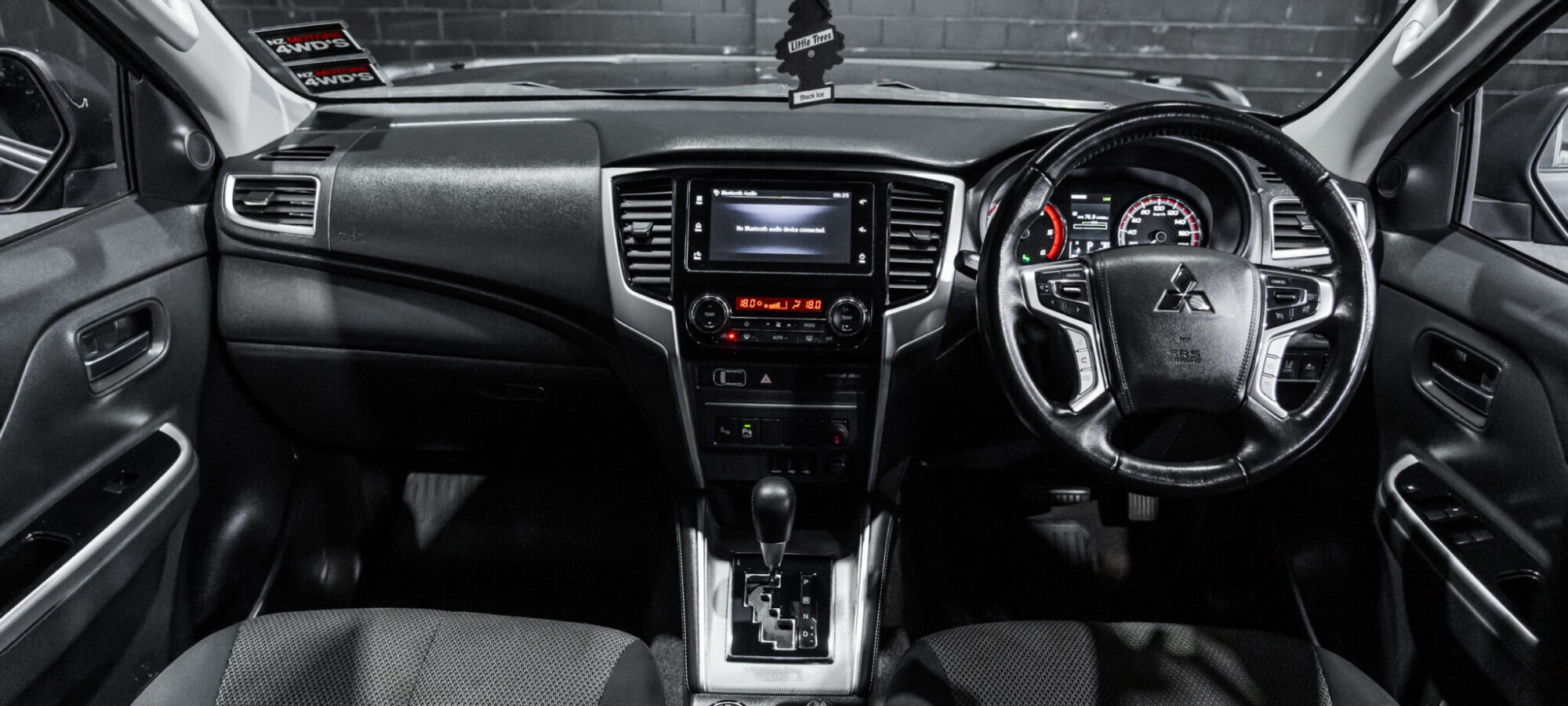 Vehicle Gallery Image