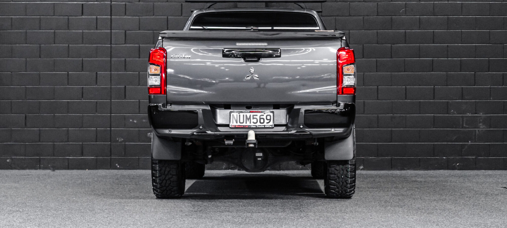 Vehicle Gallery Image