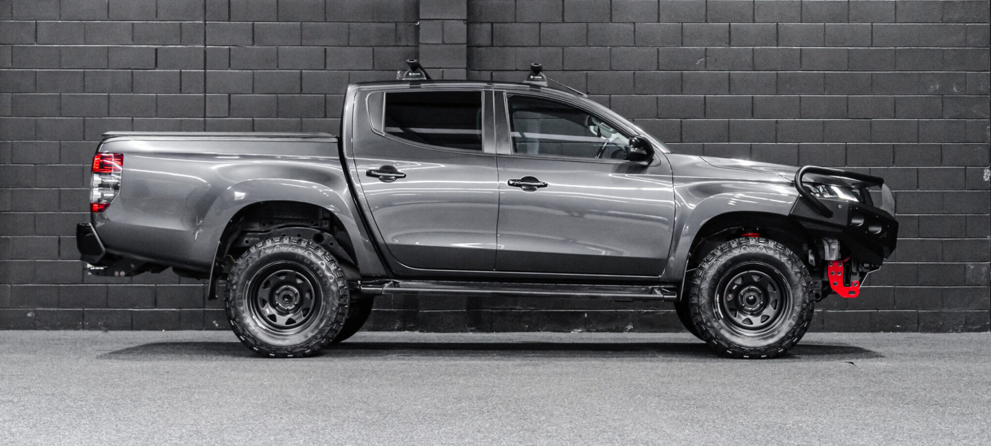 Vehicle Gallery Image