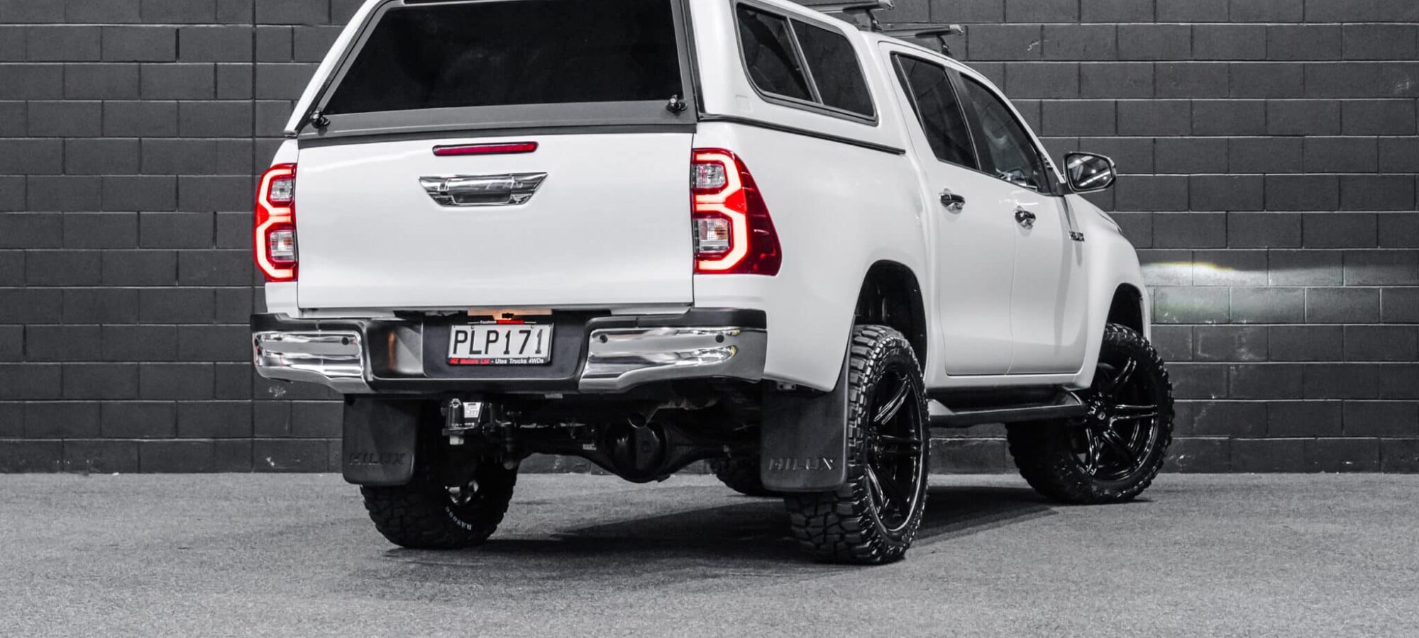 Vehicle Gallery Image