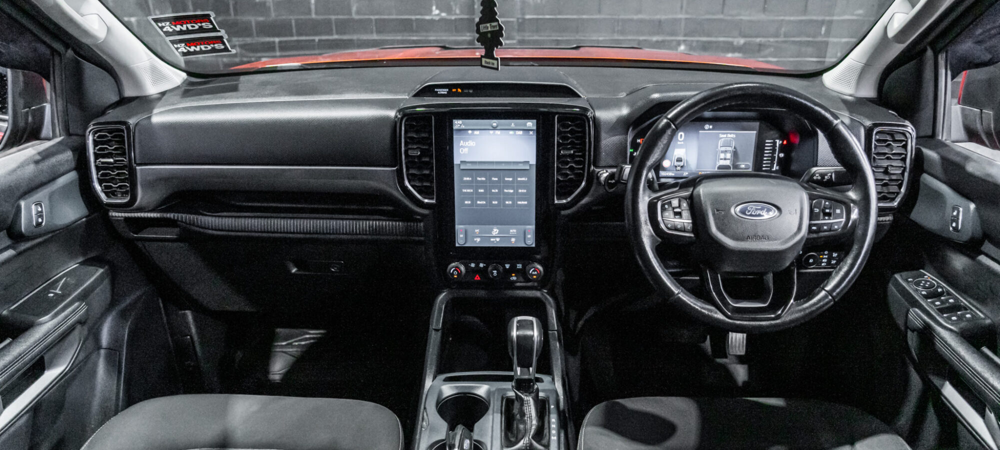 Vehicle Gallery Image