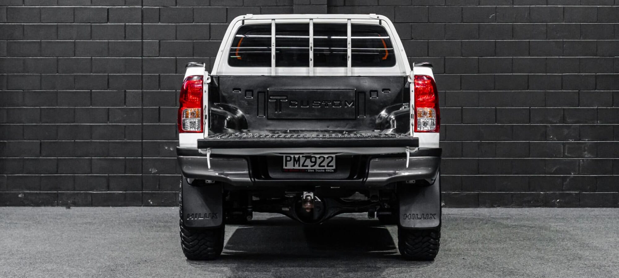 Vehicle Gallery Image