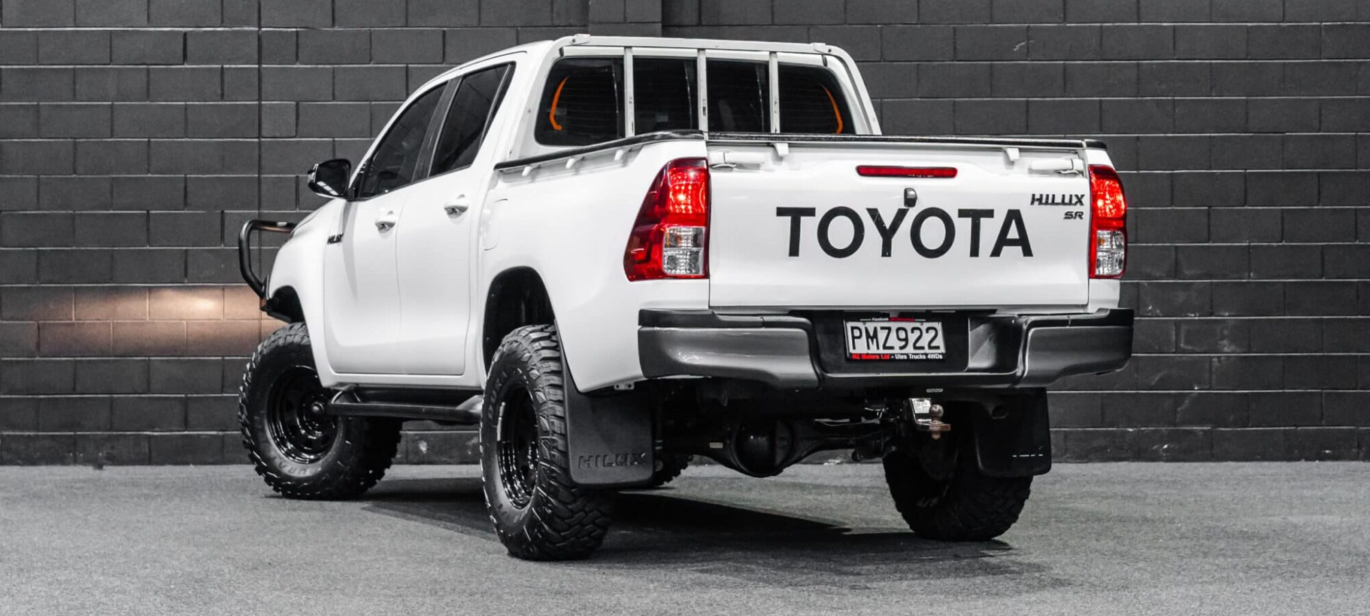 Vehicle Gallery Image