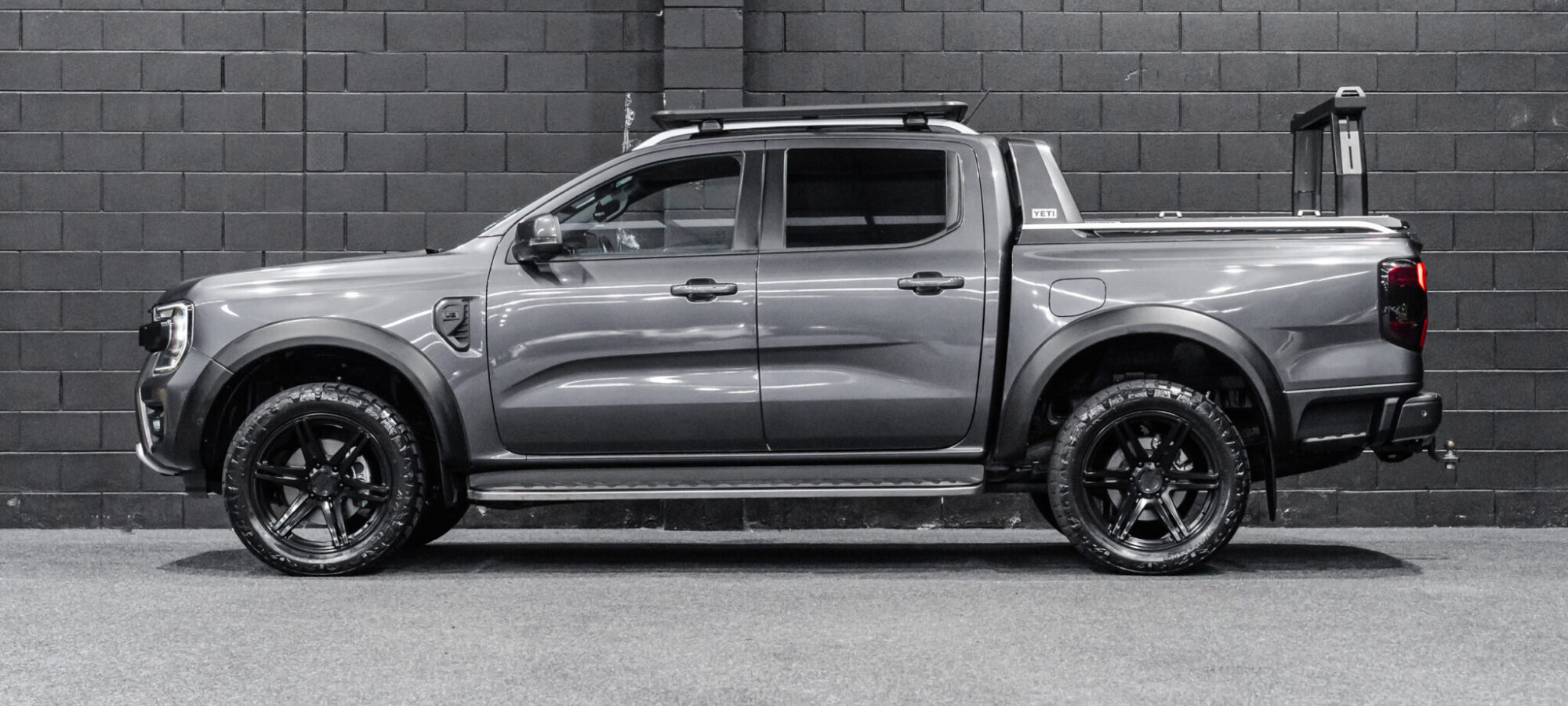 Vehicle Gallery Image