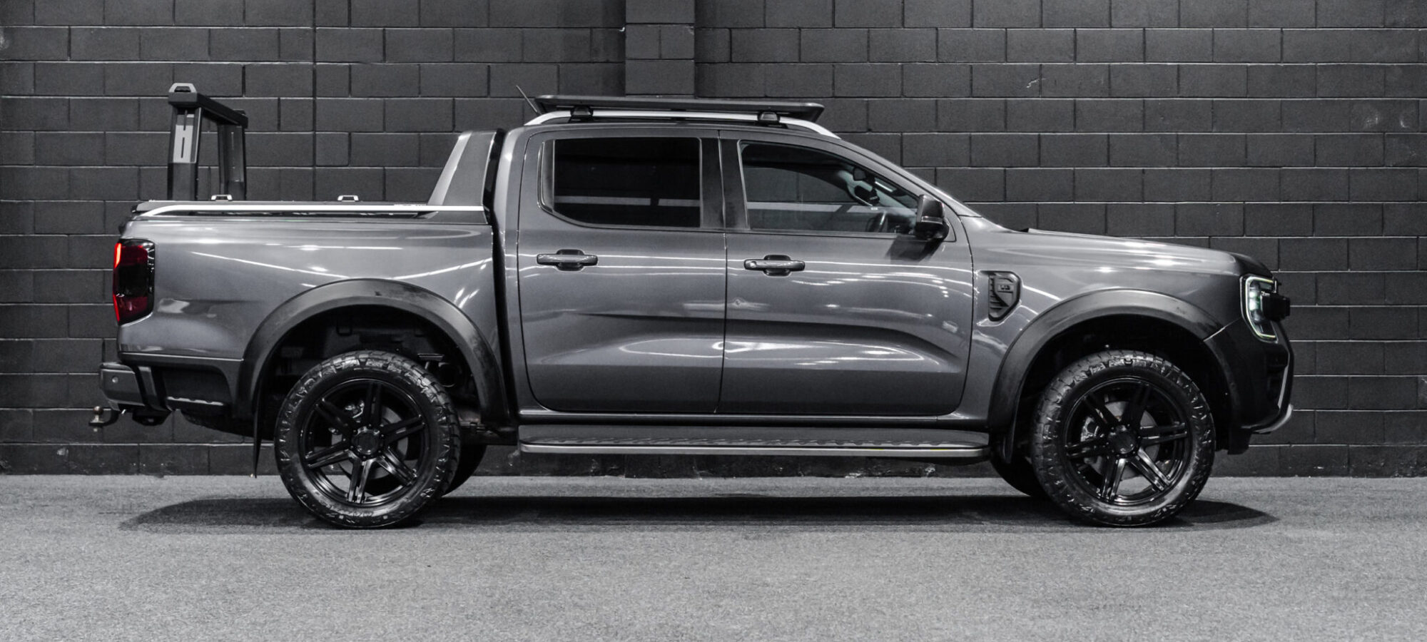 Vehicle Gallery Image