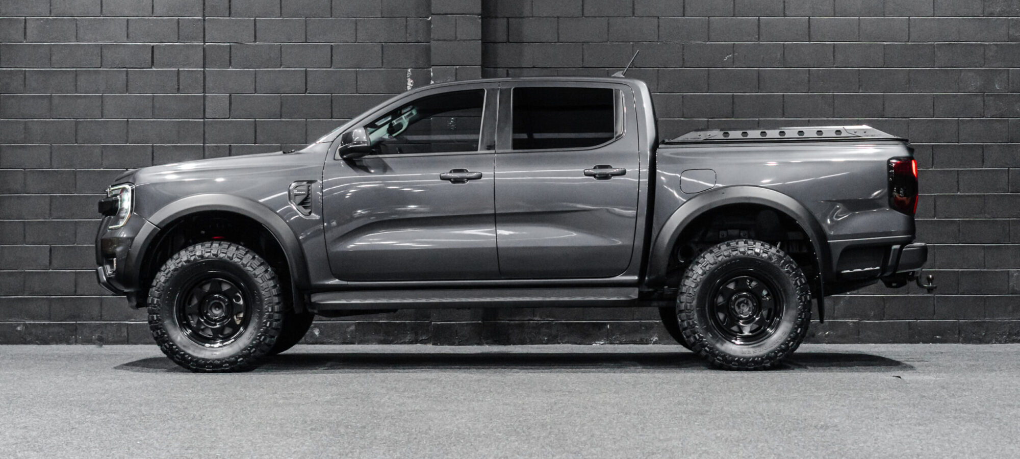 Vehicle Gallery Image