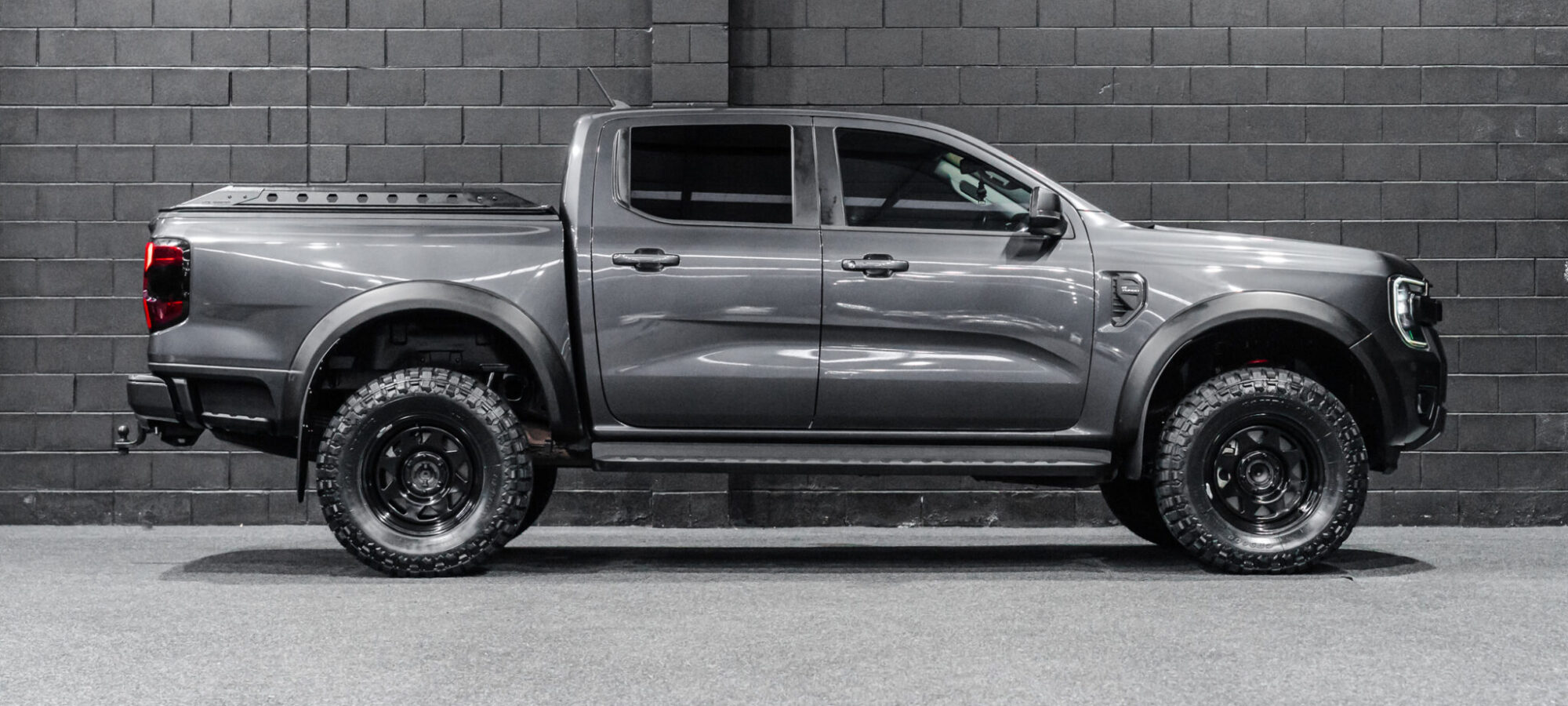 Vehicle Gallery Image