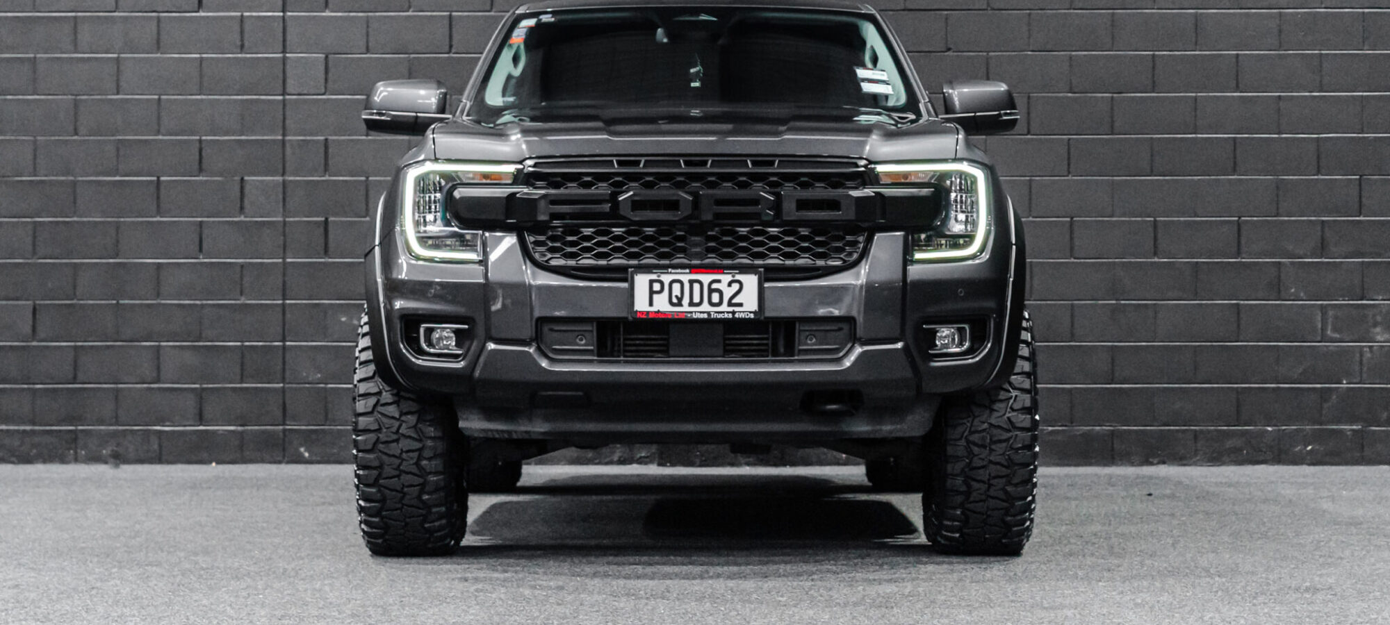 Vehicle Gallery Image