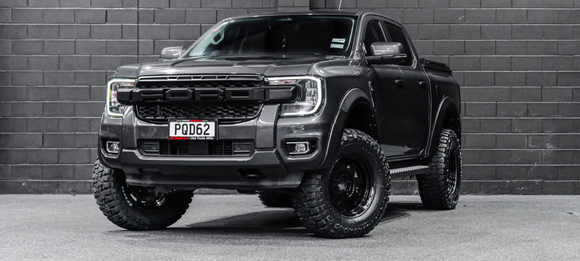 Vehicle Gallery Image