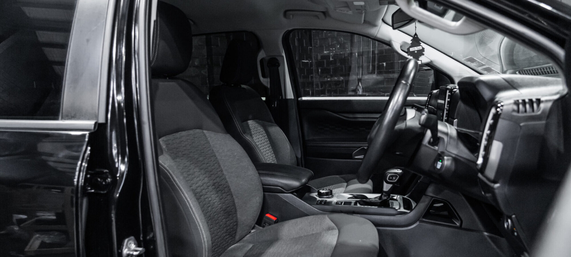 Vehicle Gallery Image