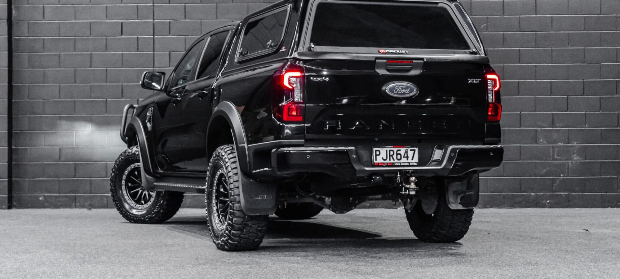 Vehicle Gallery Image