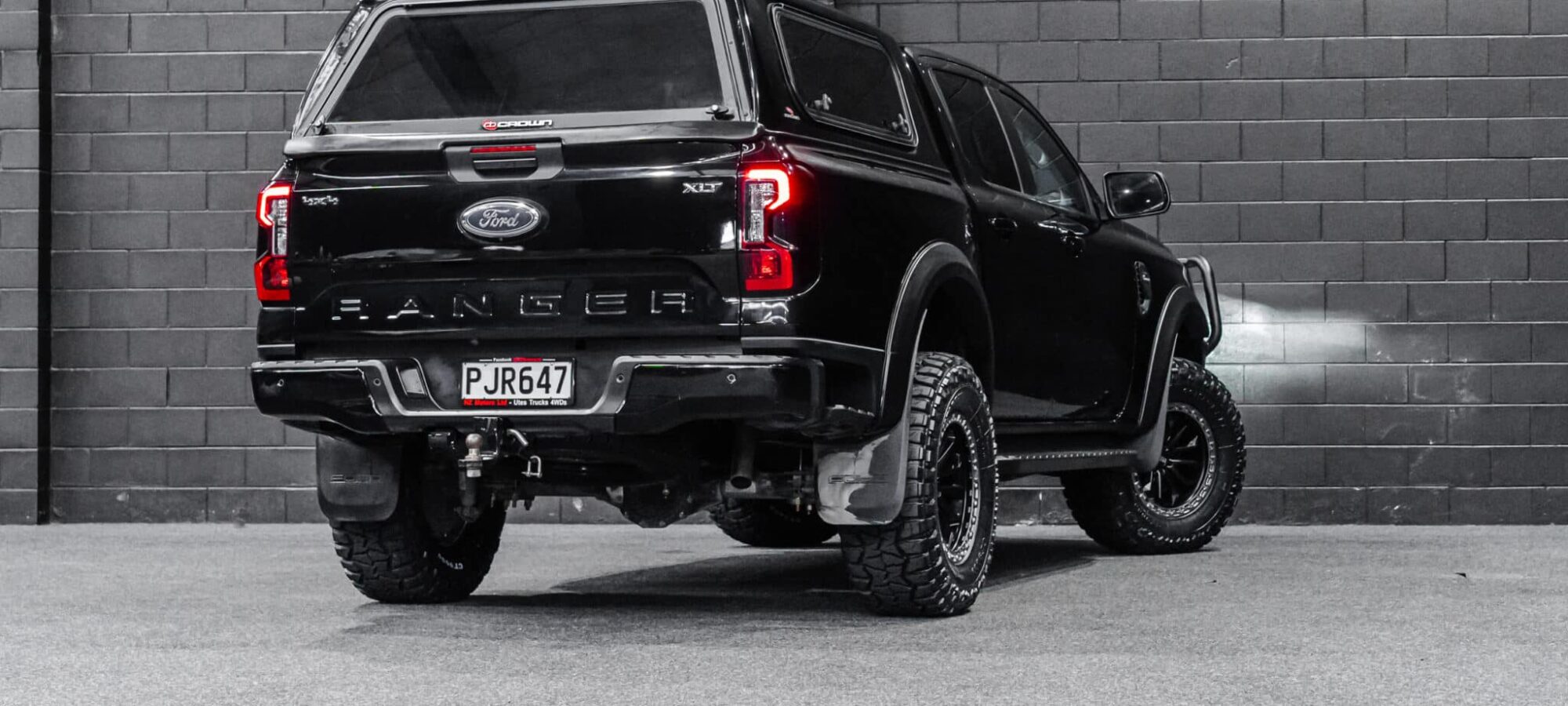 Vehicle Gallery Image