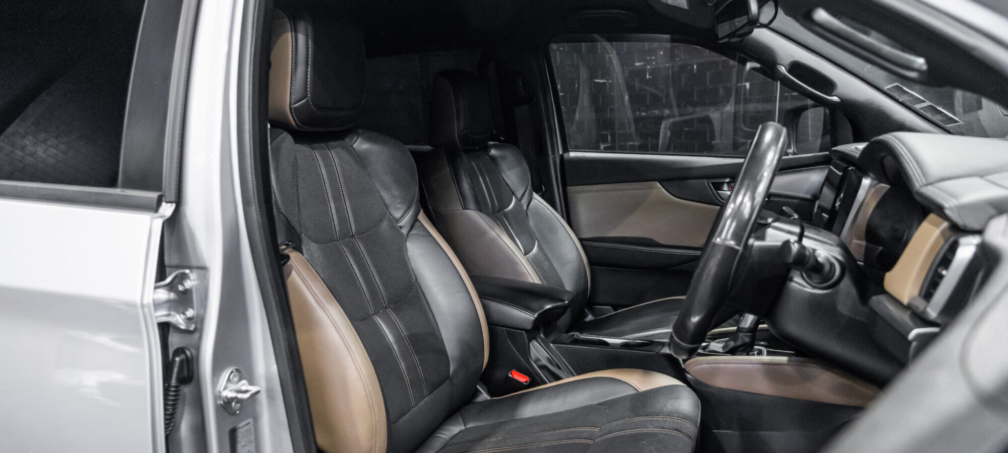 Vehicle Gallery Image