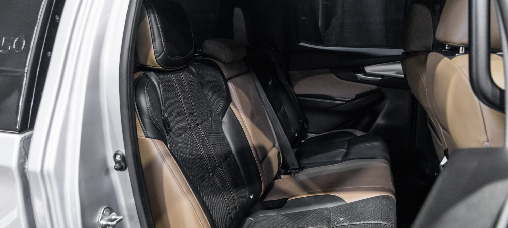 Vehicle Gallery Image