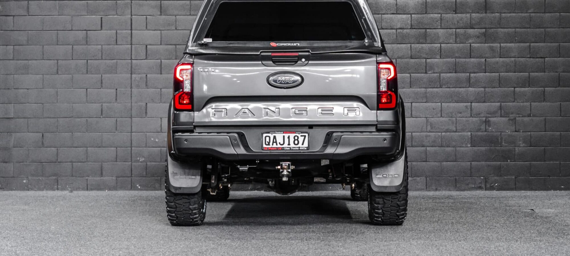 Vehicle Gallery Image