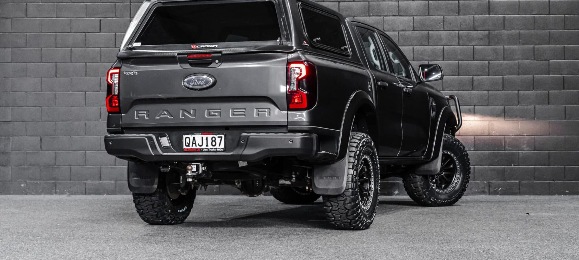 Vehicle Gallery Image