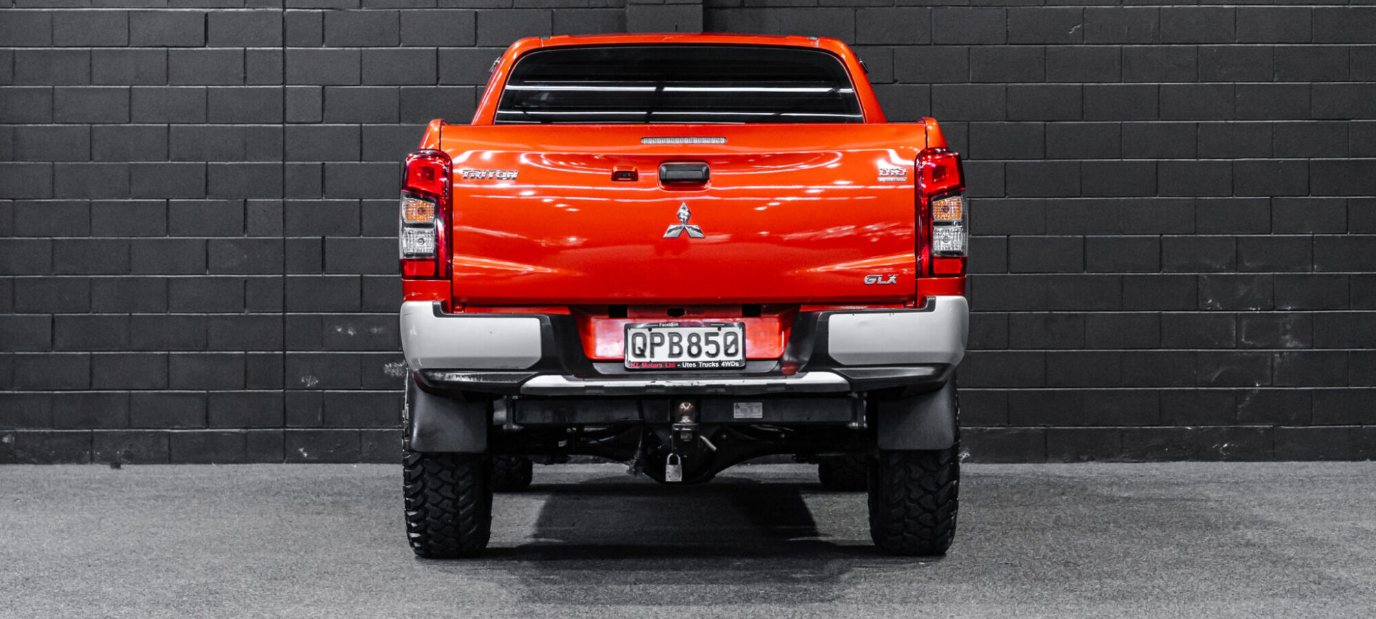 Vehicle Gallery Image